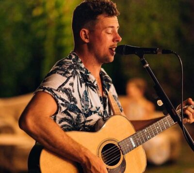 Taylor Cutts Taylor's extensive repertoire of covers spans over 60 years, from 60's, 70's and 80's classics to today's favourites. There's music for everyone, ...