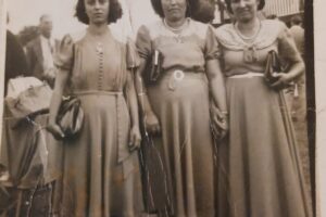 Show day 1949 Caterino Maiolo Carmela Chiera Vincenzina Dimasi Show day 1949 Caterino Maiolo Carmela Chiera Vincenzina Dimasi